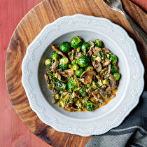 Kremalı Mantar Kavurmalı Brüksel Lahanası