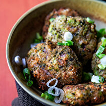 Peynirli Brokoli Köftesi