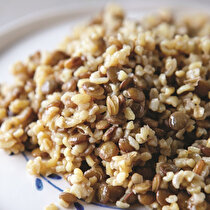 Tavuk Suyuna Mercimekli Bulgur Pilavı