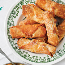 Fırında Pastırmalı Hafif Börek