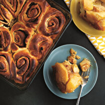 Elmalı Tarçınlı Karamelli Rulo