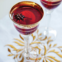 Vişneli Baharatlı Komposto