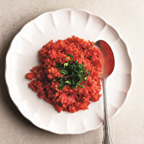 Pancarlı Sarımsaklı Bulgur Pilavı