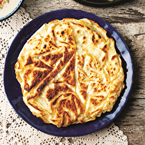 Peynirli ve Maydanozlu Alt Üst Böreği