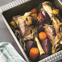 Fırında Kırmızı Pancarlı İncik