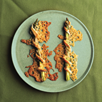 Milföylü Çıtır Kuşkonmaz