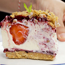 Çilekli Pişmeyen Cheesecake