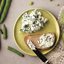 Yeşillikli Enginar Pate