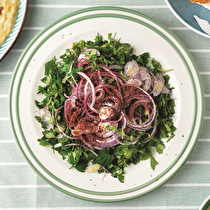 Mor Soğanlı Yeşil Salata