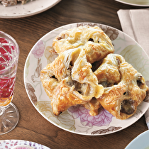 Kaşarlı Mantarlı Börek