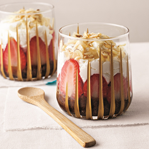 Çilekli Kremalı Kuplar