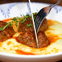 Brüksel Lahanalı Sürpriz Köfte  