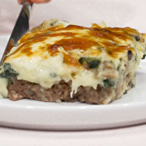 Ispanaklı Mantarlı Tepsi Köfte