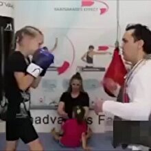 8 yaşındaki boksör kızın şaşırtan hızı