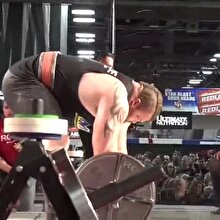 Dünya rekorunu Arnold Schwarzenegger'in önünde kırdı