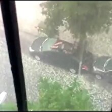 Mala geleceğine cana gelsin diyen adam