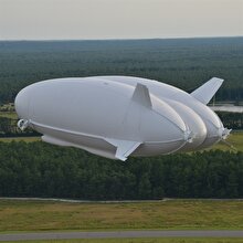 Dünyanın en uzun hava aracı “Airlander 10” ilk uçuşunu yaptı