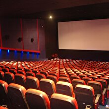 Bu hafta 8'i yerli 11 film vizyona girecek
