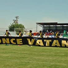 Amedspor'un İstanbulspor'u konuk ettiği karşılaşmada 'İstiklal Marşı' ıslıklandı