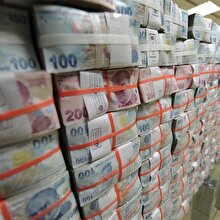 Türk halkı Moody's sonrası Türk lirasına sahip çıktı
