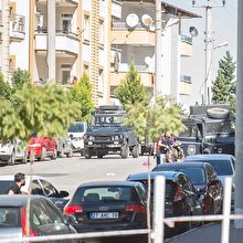 Gaziantep'te yakalanacağını anlayan teröristler kendini patlattı: 3 polis şehit