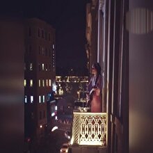 Bu da Nil Karaibrahimgil'in balkon konuşması!