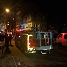Sevgilisinin ismini yazmak isterken evi yaktı