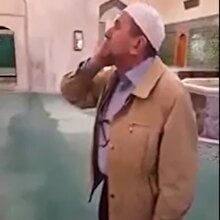 Farklı makamlarda ezan okuyan adam mest etti