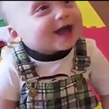 Hapşırınca düşen bebekler