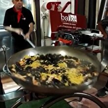 Olay boyuttaki tava ve midye-makarna yapımı!