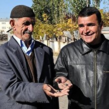 Göktaşı para ediyor diye yolda buldukları taşı bile üniversiteye götürüyorlar