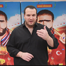 Şahan Gökbakar "Şımarık kız"ın peşine düştü!