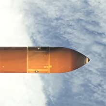Endeavour'un yakıt tankı dünyaya düştü!