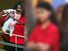 Görünce çok şaşıracaksınız! Michael Jackson'ın 16 yıl önce balkondan sarkıttığı oğlu büyüdü