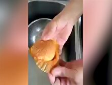 Hazır kekin içinden çıkanlar şoke oldu