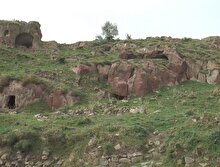 Çobanların ihbarıyla 52 odalı yer altı şehri bulundu