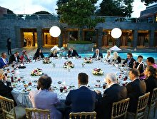 Erdoğan, sanatçı ve sporcularla iftarda buluştu