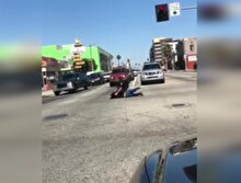 Yolu kapatan kadın böyle gözaltına alındı