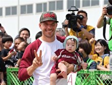 Podolski, Vissel Kobe’de imzaladı