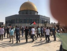 Mescid-i Aksa'nın kapıları açıldı, on binlerce kişi Harem-i Şerif'e girmeye başladı