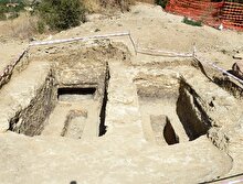 Uşak'ta bulunan 2 bin yıllık "sembolik" mezarlar