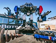 Amerika'nın bilim kurgu filmlerinden fırlamış gibi duran yeni dövüşçü robotu: Eagle Prime