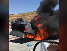 Otobanda takla atan pick-up böyle yandı