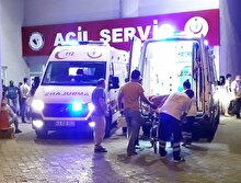 Polisin silahından çıkan kurşun, babasını vurdu