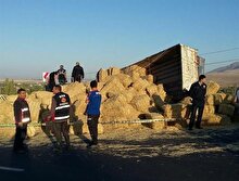 Saman yüklü kamyonlar tehlike saçmaya devam ediyor: 1 ölü, 2 yaralı