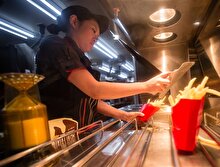 Fast food şirketleri patatesten kar etmek için bu yolu kullanıyor