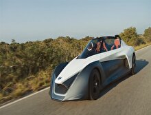 Geleceğin Arabası: BladeGlider