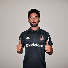 Beşiktaş’ın yeni transferi sakatlandı