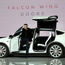 Tesla, 11 bin Model X'i geri çağırıyor