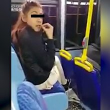 Otobüste çekirdek çitleyip yere atan organizma böyle görüntülendi